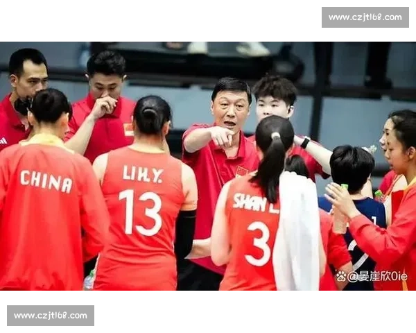 发球定乾坤!中国女排 3-0 横扫美国,三局末关键 ACE 铸造完胜 发球定乾坤!中国女排 3-0 横扫美国,三局末关键 ACE 铸造完胜