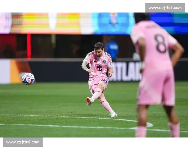 梅西暴怒挥拳维蒂尼亚!世俱杯冲突引爆足坛争议,赛后拥抱上演戏剧性反转