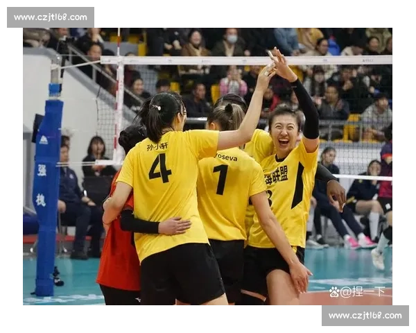 辽宁女排鏖战江苏女排强强对决引爆排超焦点之夜全国冠军争夺战 辽宁女排鏖战江苏女排强强对决引爆排超焦点之夜全国冠军争夺战